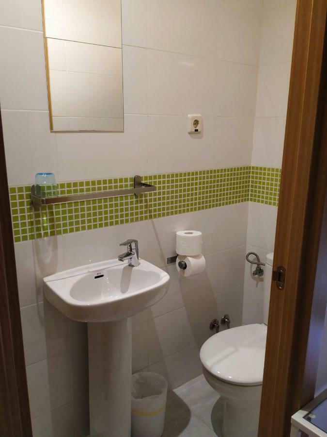 Hostal Abitum Madrid Exterior photo